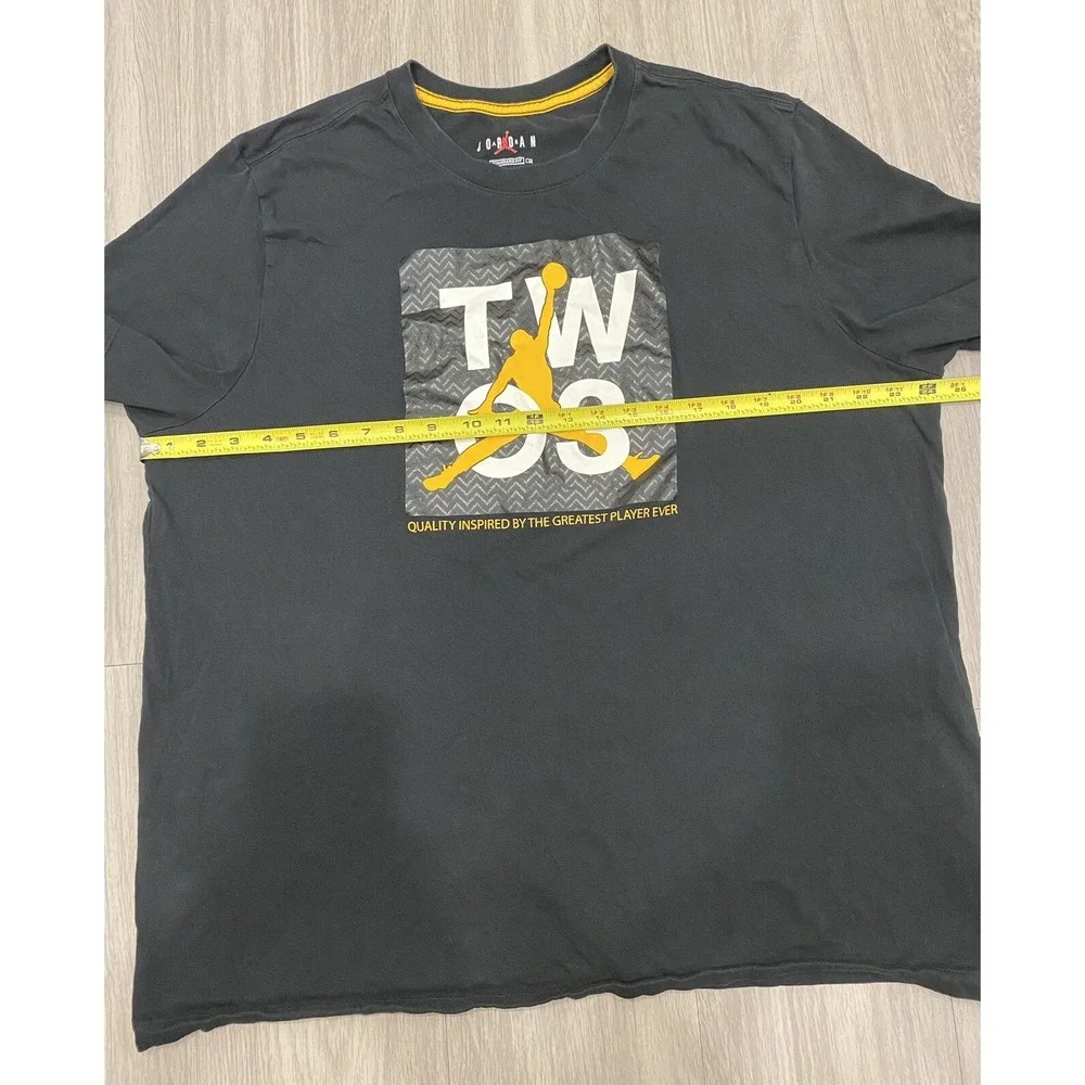 Two‎ 03 Jordan T Shirt Crew Neck Jump man Black Yellow Standard Fit Nike 2XL XXL